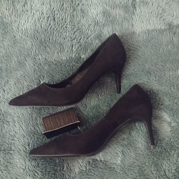 NEW Forever 21 Black Heels Size 6.5 - Picture 1 of 5